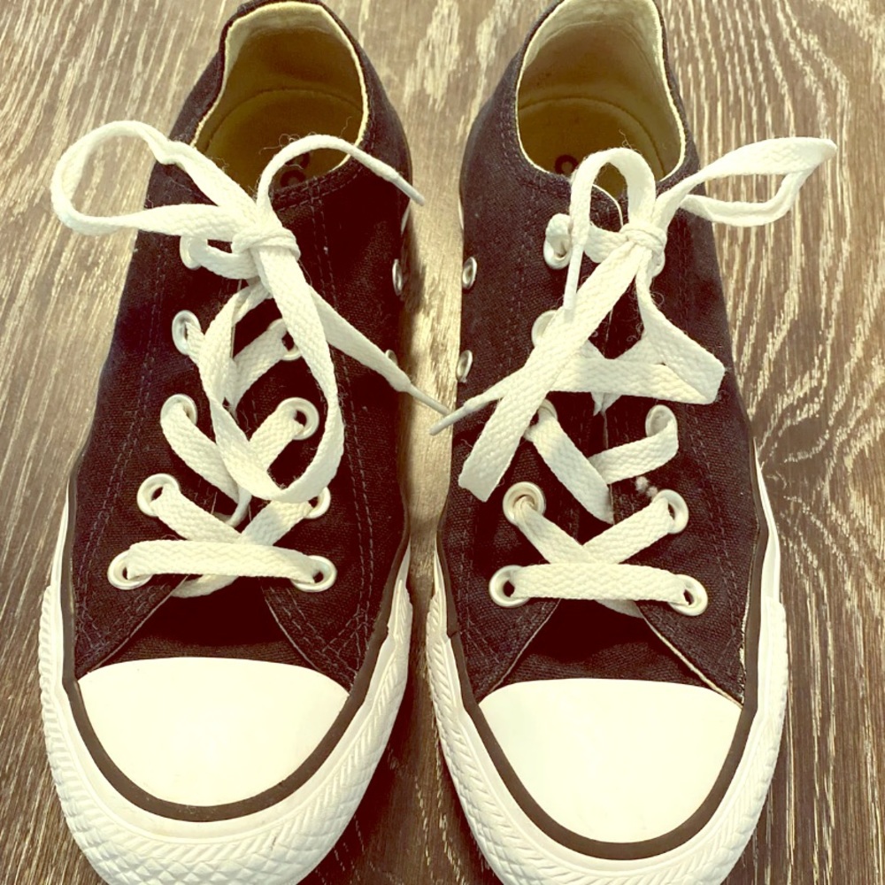 Black and white converse